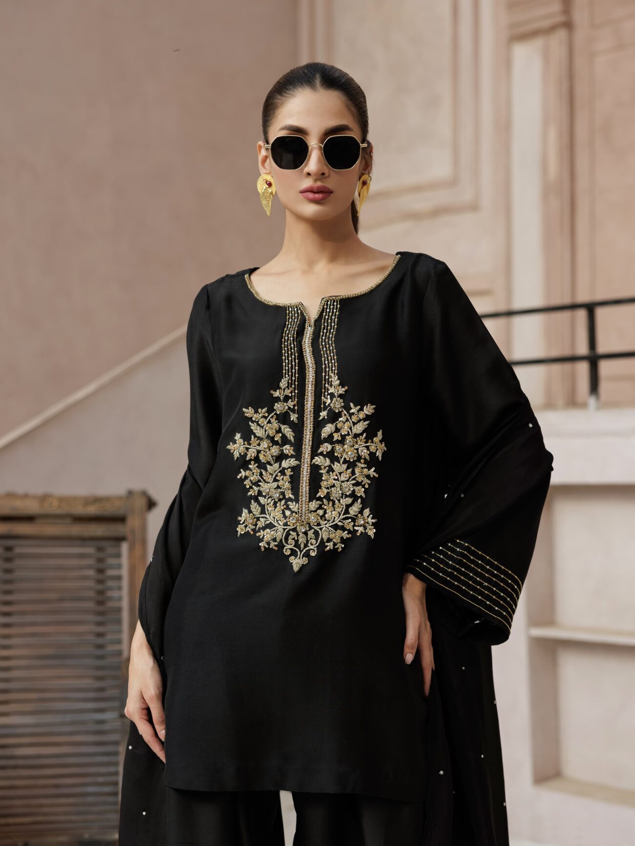 Moonless Night Black A-01